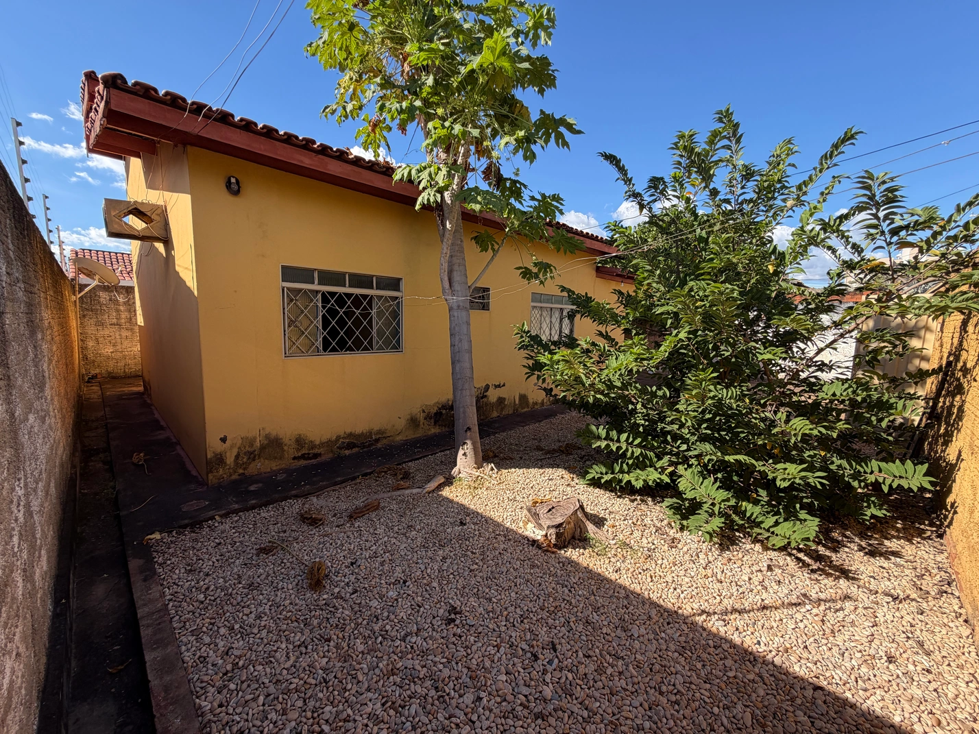 2 Casas em Lote Único