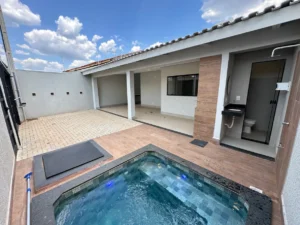 Casa com 3 Quartos 706 Sul